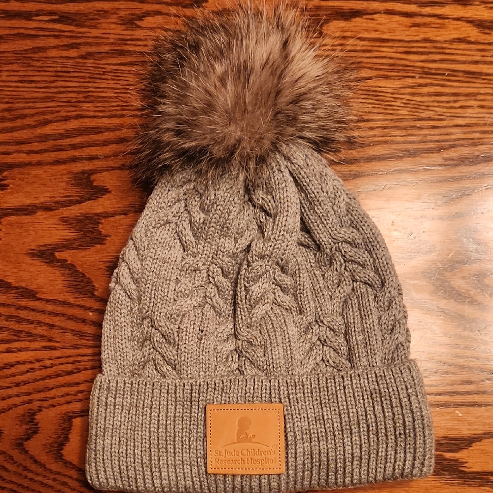 Gray Knit Beanie with Faux Fur Pom